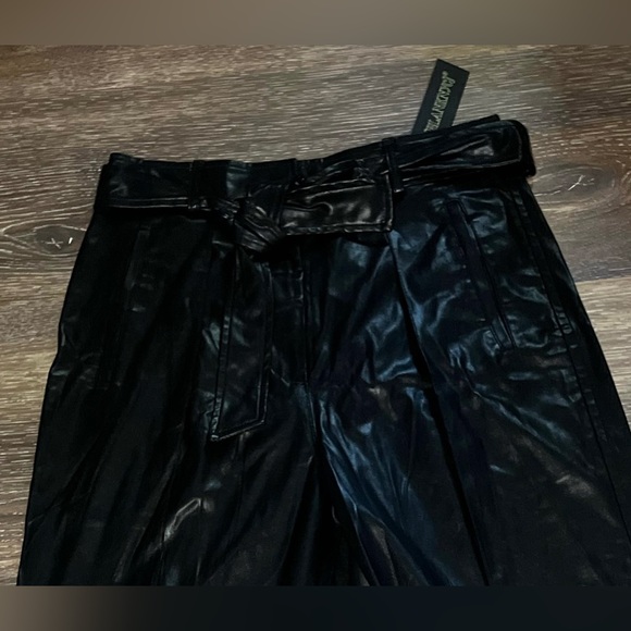 NWT BLANK NYC FAUX LEATHER TIE WAIST CROP PANTS SIZE 28 IN BLACK - Picture 5 of 5